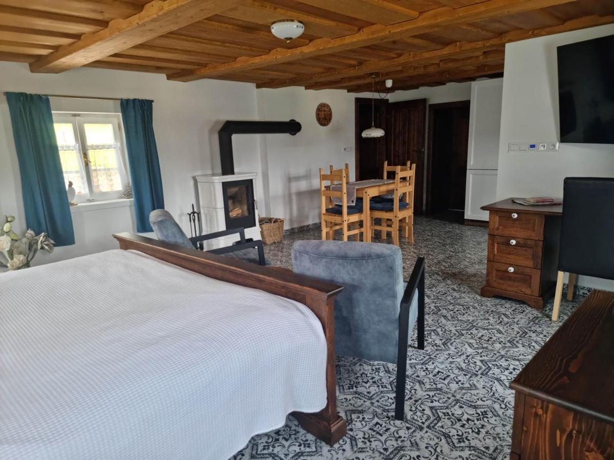 Luxusni Apartman S Krbem - Kunraticke Svycarsko Kunratice  Exteriér fotografie