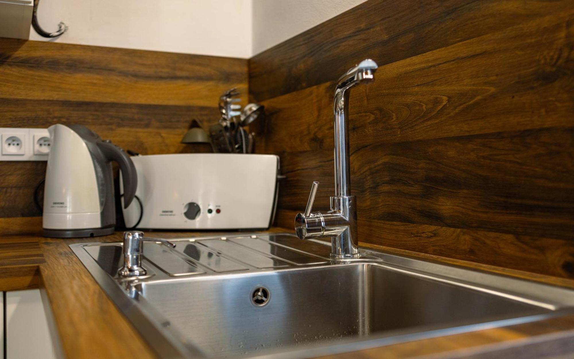 Luxusni Apartman S Krbem - Kunraticke Svycarsko Kunratice  Exteriér fotografie